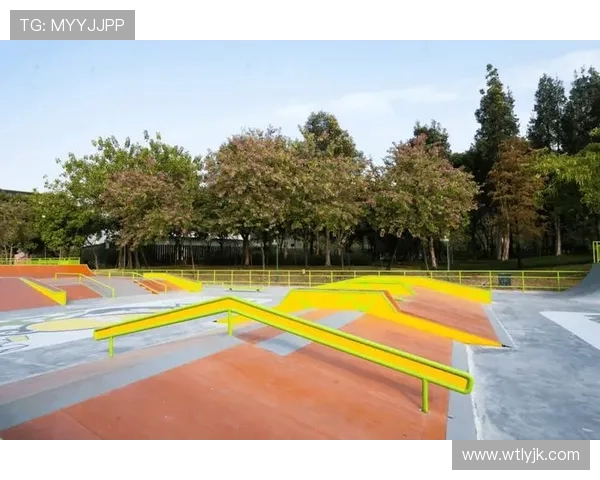 广州滑板队勇闯城市马拉松挑战赛展现青春逆袭精神